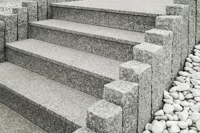 Viele Formen der Gestaltung für Ihren Garten mit Naturstein