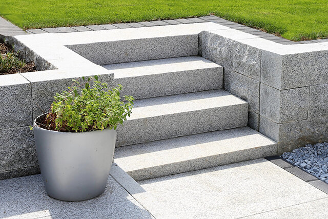 Gartentreppen aus Granit - die natürliche Alternative